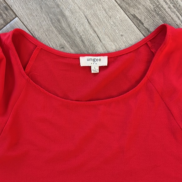 Red blouse - Picture 3 of 3